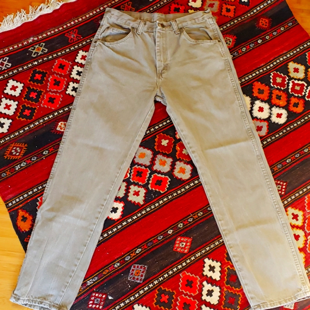 Vintage high waisted Wrangler jeans in tan 32x30